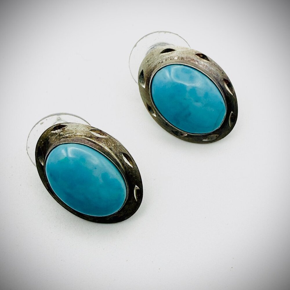 Sterling Silver Blue Stone Oval Stud Earrings – Vintage